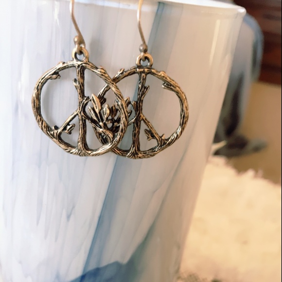 Jewelry - Women's Costume Peace Sign Earrings Fishhook